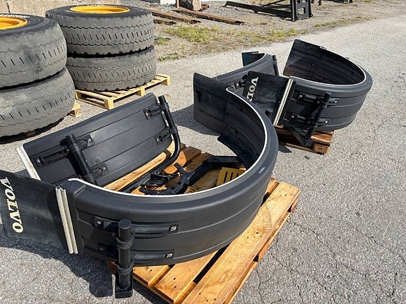 Skärmar med kompletta hjul till Volvo L60H 6 of 9
