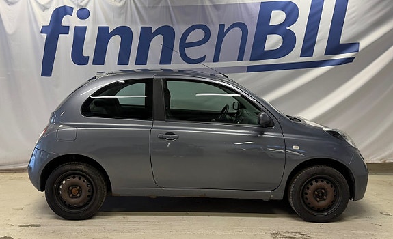 Nissan Micra 3 of 10
