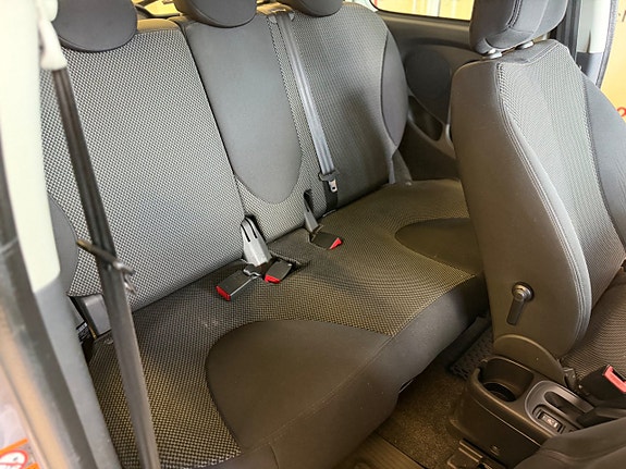 Nissan Micra 8 of 10