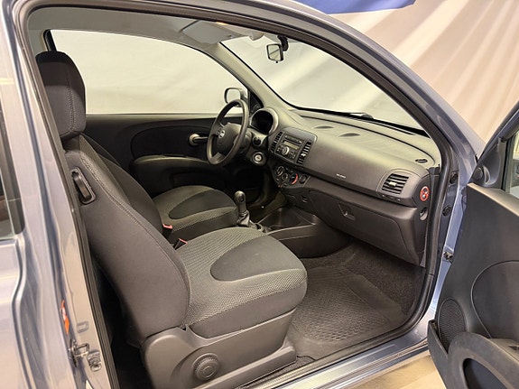 Nissan Micra 7 of 10