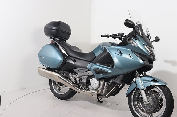 Honda NT 700 Deauville 2 of 6