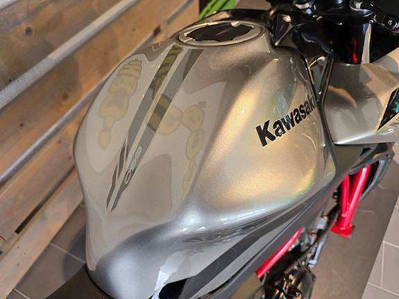Kawasaki Z650 12 of 15
