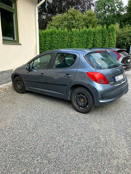 Peugeot 207 3 of 4