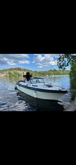 Marino 725, Volvo Penta MD21B 2 of 4