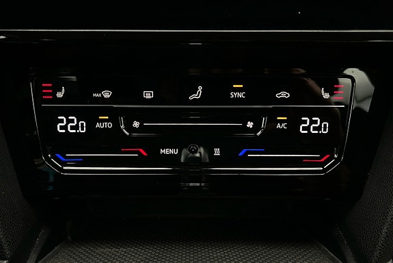 Volkswagen Passat 19 of 29