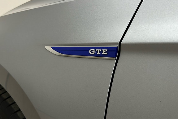 Volkswagen Passat 28 of 29
