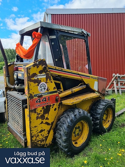 Kompaktlastare Mustang 441 "Välutrustad" 4 of 30