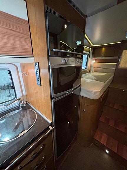 Hymer T 674 SL Star Edition Långbädd / 160 hk / Kamkedja / Dieselvärmare / Låga mil 12 of 22