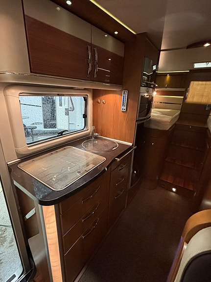 Hymer T 674 SL Star Edition Långbädd / 160 hk / Kamkedja / Dieselvärmare / Låga mil 10 of 22