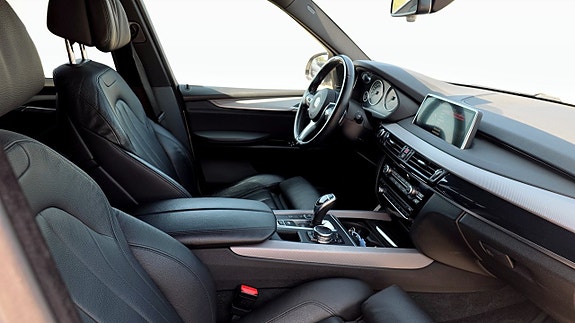 BMW X5 3 of 12