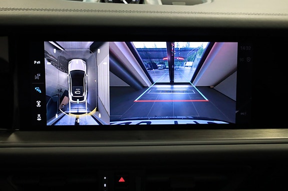 Porsche Cayenne 26 of 30