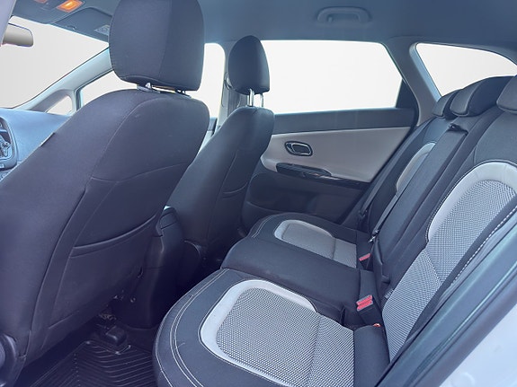 Kia Ceed 16 of 30