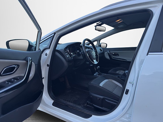 Kia Ceed 11 of 30