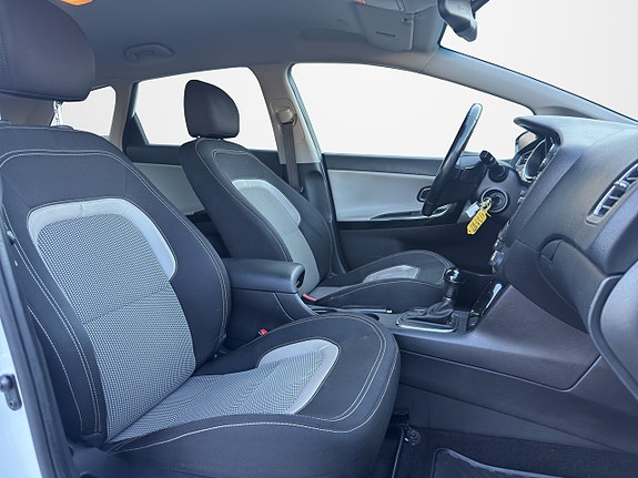 Kia Ceed 15 of 30