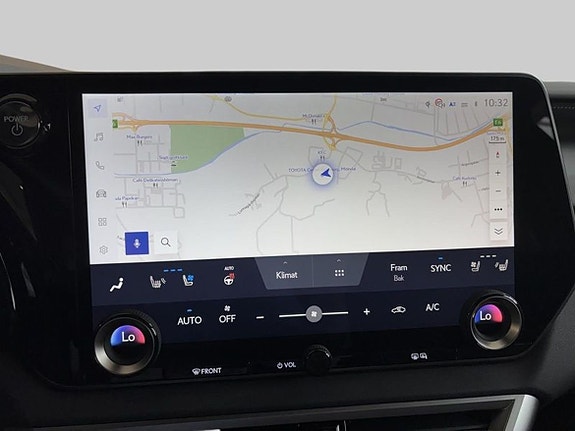 Lexus RX450h 14 of 17