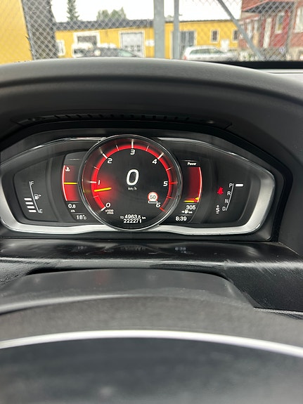 Volvo XC60 11 of 12