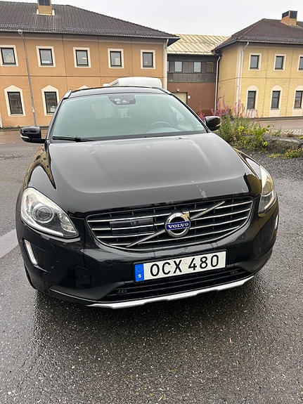 Volvo XC60 4 of 12
