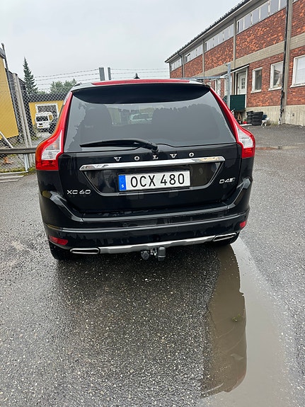 Volvo XC60 5 of 12