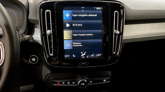 Volvo XC40 9 of 12