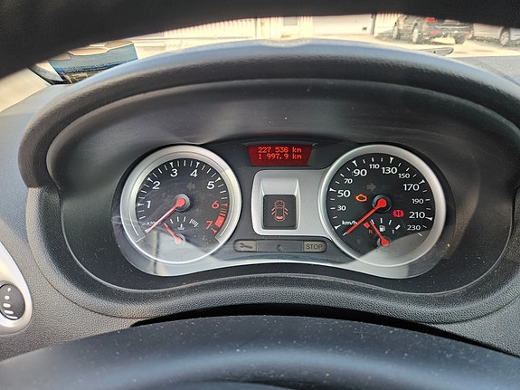 Renault Clio II 2 of 8