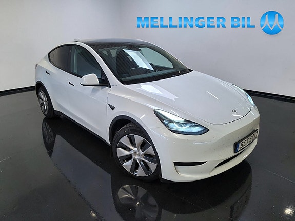 Tesla Model Y 2 of 21