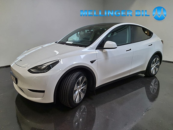 Tesla Model Y 5 of 21