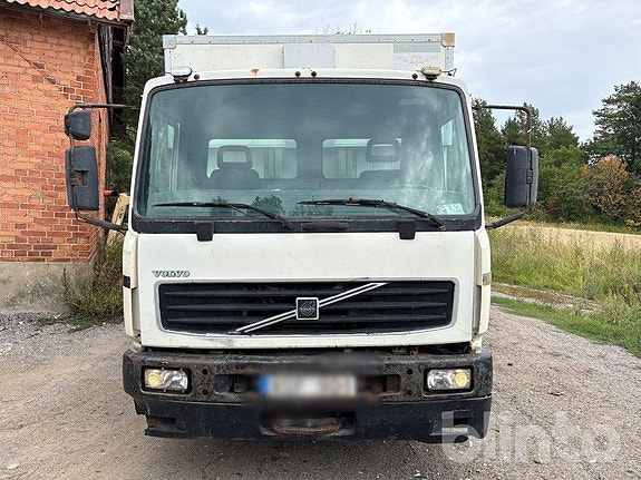 Lastbil med lyft VOLVO FL6 H 2 of 6