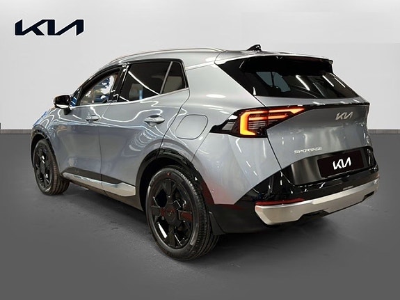 Kia Sportage 2 of 6