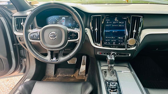Volvo V60 11 of 11
