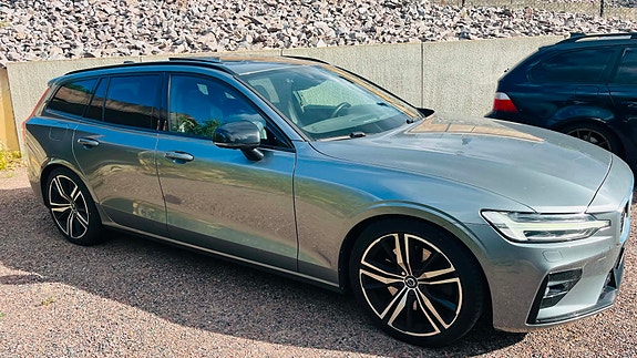 Volvo V60 4 of 11