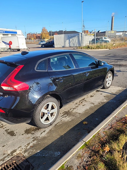 Volvo V40 5 of 6