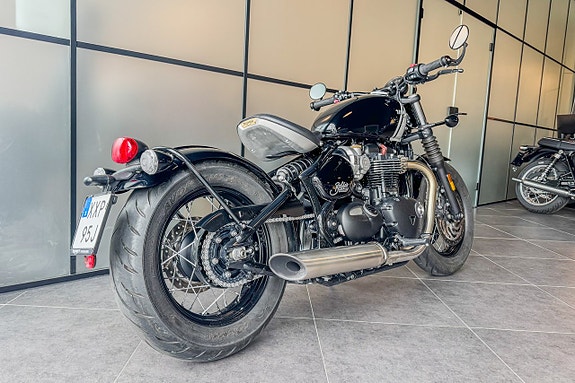 Triumph Bobber 4 of 5