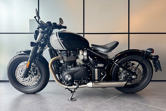 Triumph Bobber 3 of 5