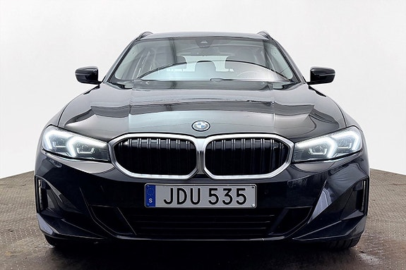 BMW 330e 3 of 30