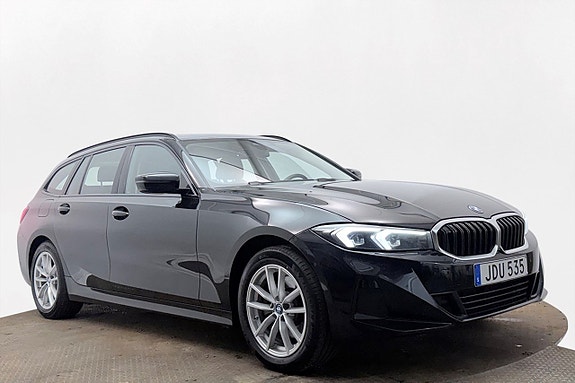 BMW 330e 4 of 30