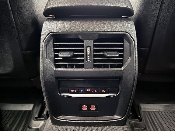 BMW 330e 16 of 30