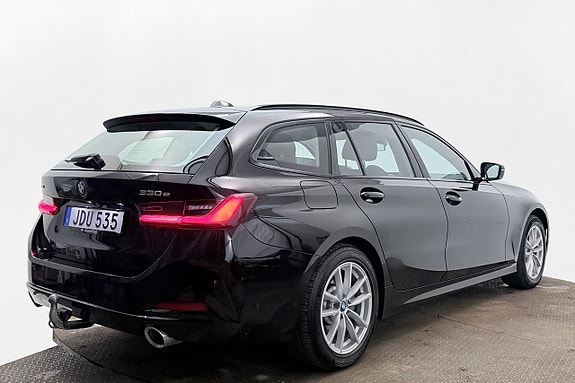 BMW 330e 6 of 30