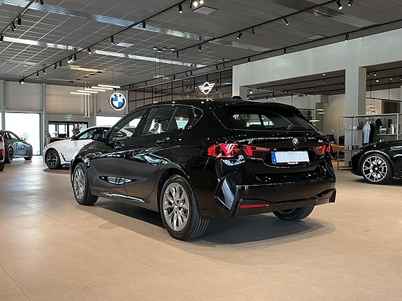 BMW 120 6 of 15