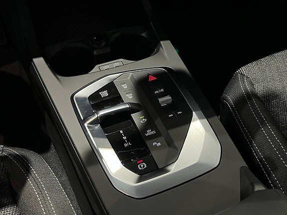 BMW 120 11 of 15