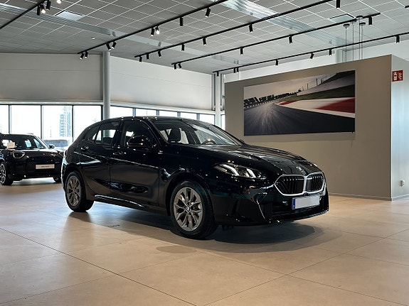 BMW 120 3 of 15