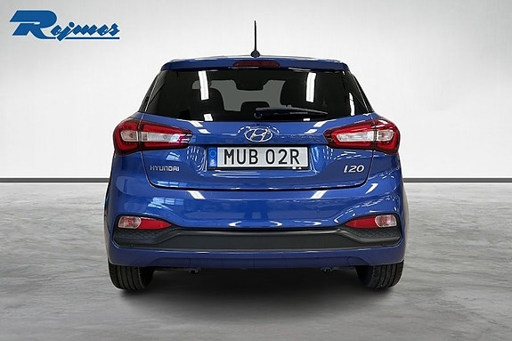 Hyundai i20 4 of 17