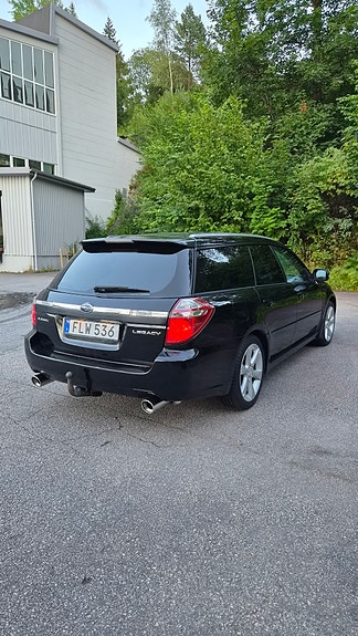 Subaru Legacy 5 of 25