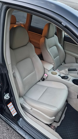 Subaru Legacy 13 of 25
