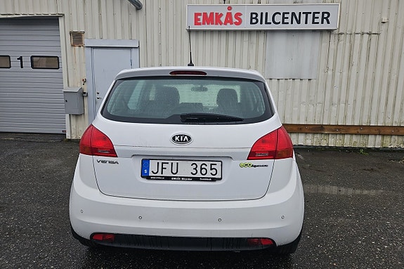 Kia Venga 5 of 15
