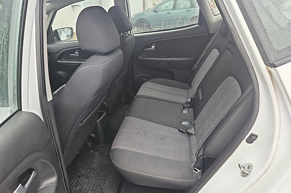 Kia Venga 11 of 15
