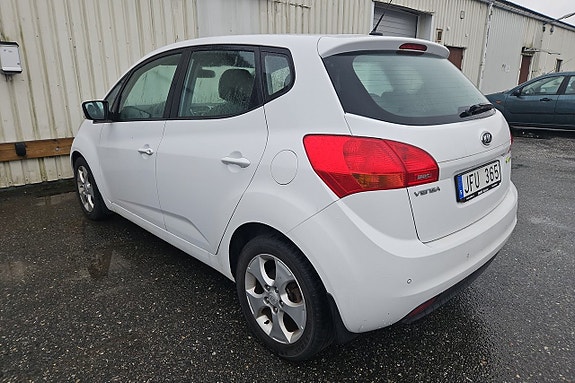 Kia Venga 6 of 15