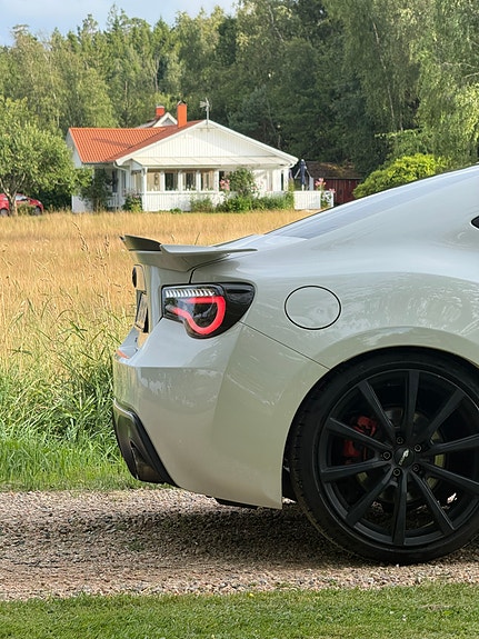 Toyota GT86 4 of 14