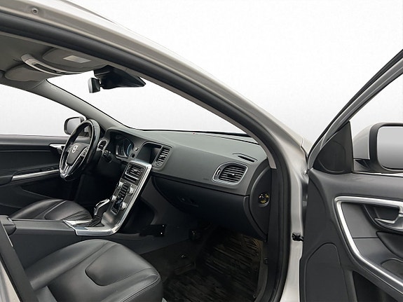 Volvo V60 27 of 30