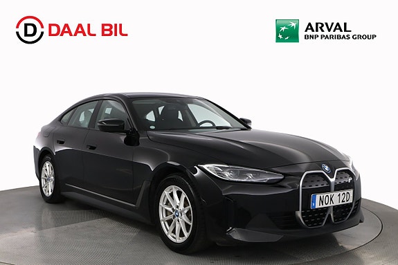 BMW i4 3 of 27