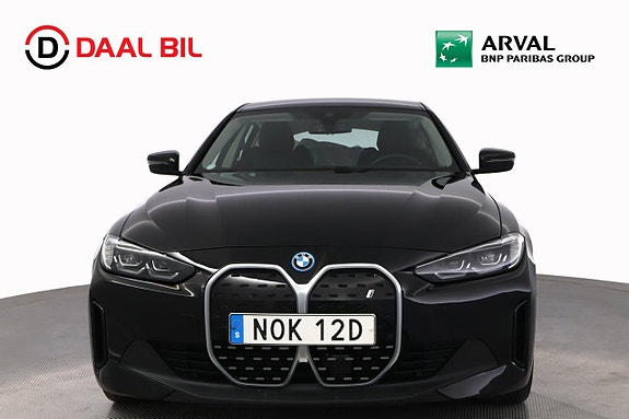 BMW i4 2 of 27